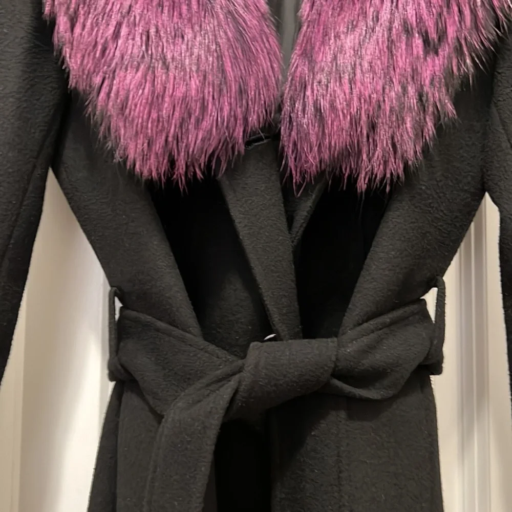 Michael Kors Peacoat with genuine removable fur trim - Picture 4 of 6